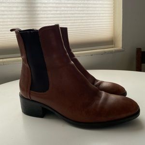 Brown Kenneth Cole Peyton Chelsea Boot